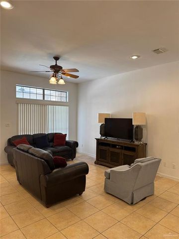 2712 Bluebird Avenue, Mcallen, TX 78504