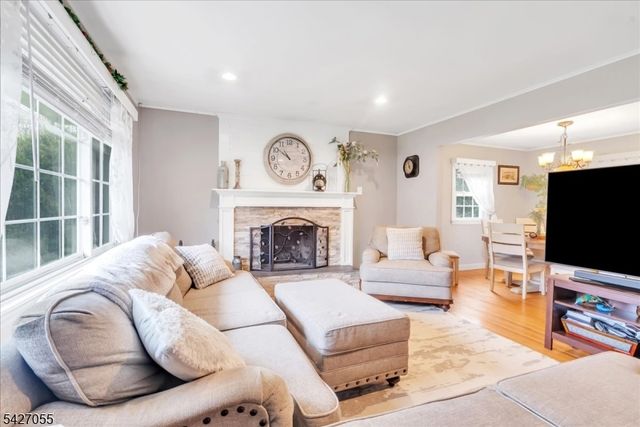 1 Sanders Ct, West Milford Twp., NJ 07480