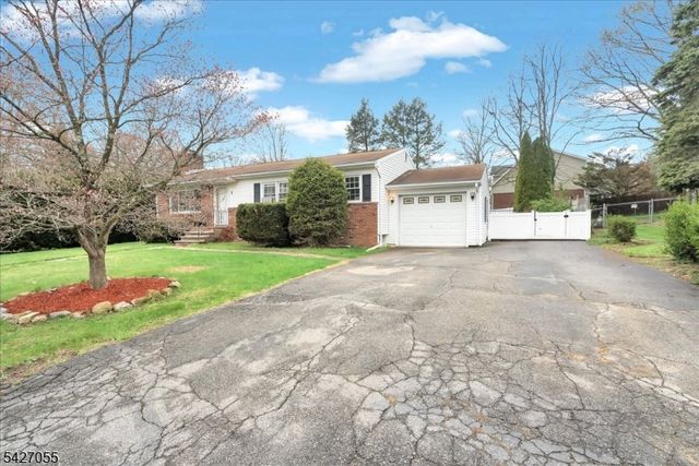 1 Sanders Ct, West Milford Twp., NJ 07480