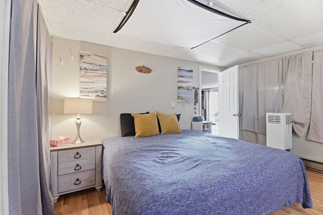 39 Groton St, Springfield, MA 01129