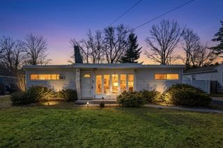 39 Groton St, Springfield, MA 01129