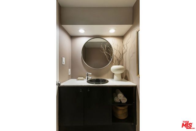 11534 Laurelcrest Drive, Studio City (los Angeles), CA 91604