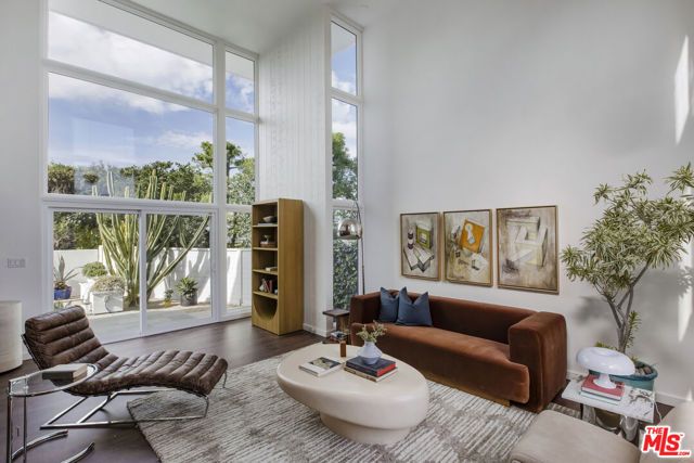 11534 Laurelcrest Drive, Studio City (los Angeles), CA 91604