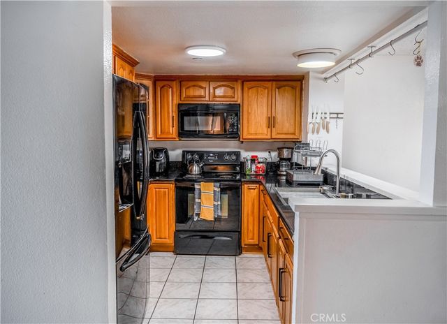 300 E Chestnut 300Q, Santa Ana, CA 92701