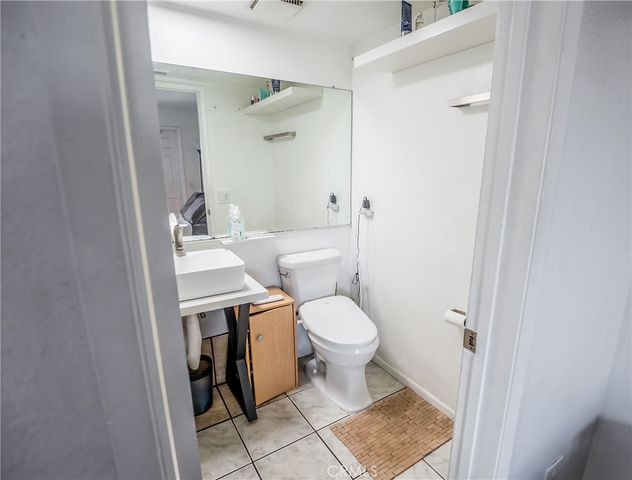 300 E Chestnut 300Q, Santa Ana, CA 92701