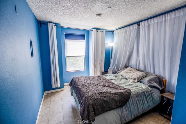 300 E Chestnut 300Q, Santa Ana, CA 92701