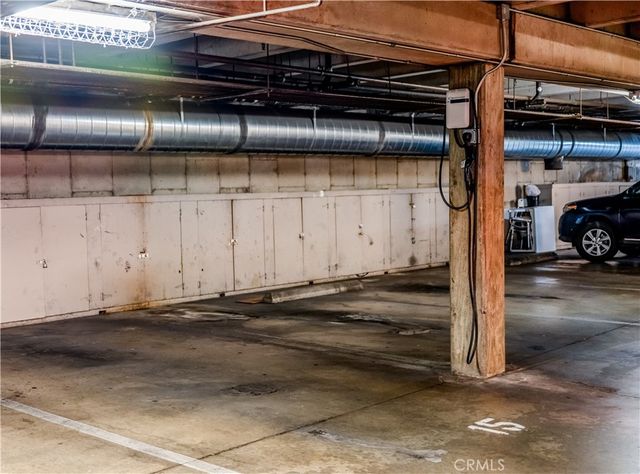 300 E Chestnut 300Q, Santa Ana, CA 92701