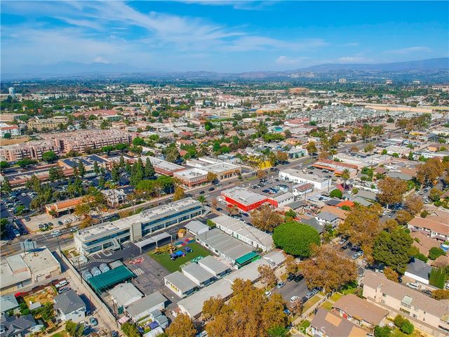 300 E Chestnut 300Q, Santa Ana, CA 92701