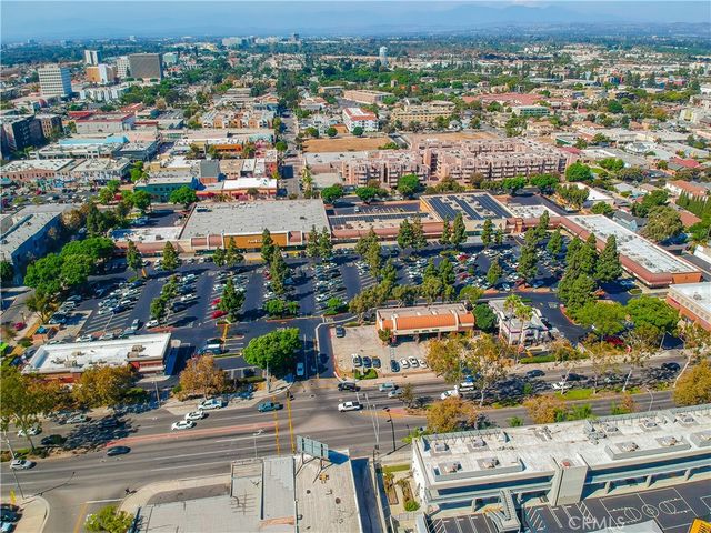 300 E Chestnut 300Q, Santa Ana, CA 92701