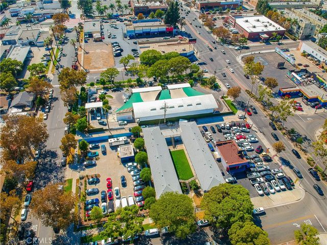 300 E Chestnut 300Q, Santa Ana, CA 92701