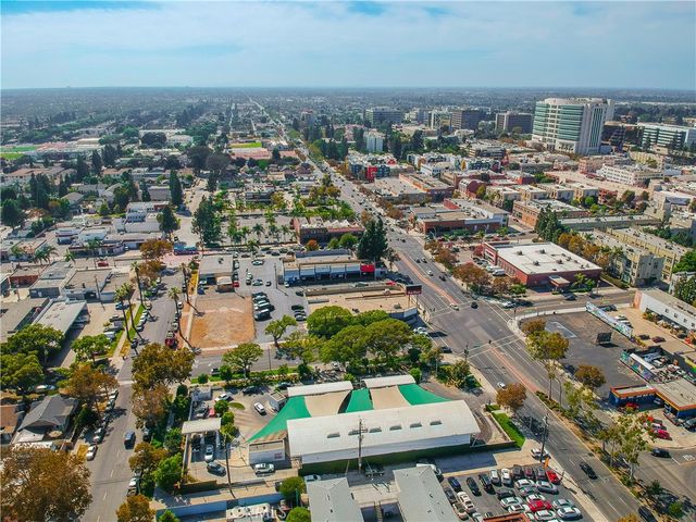 300 E Chestnut 300Q, Santa Ana, CA 92701