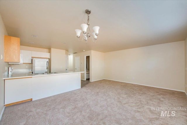 5856 N Cobbler Lane, Boise, ID 83703