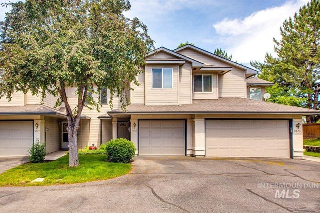 5856 N Cobbler Lane, Boise, ID 83703