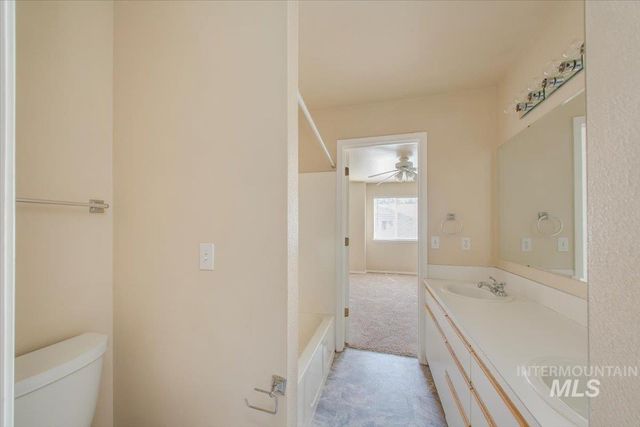 5856 N Cobbler Lane, Boise, ID 83703