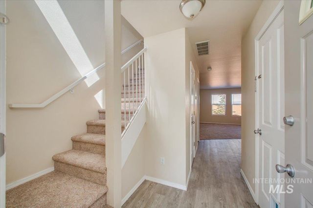 5856 N Cobbler Lane, Boise, ID 83703