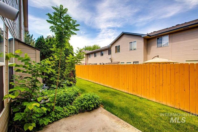 5856 N Cobbler Lane, Boise, ID 83703