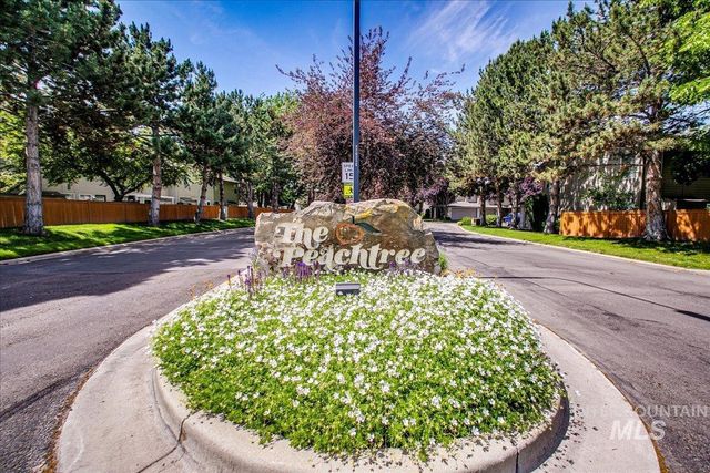 5856 N Cobbler Lane, Boise, ID 83703