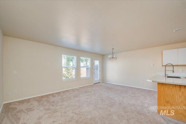 5856 N Cobbler Lane, Boise, ID 83703
