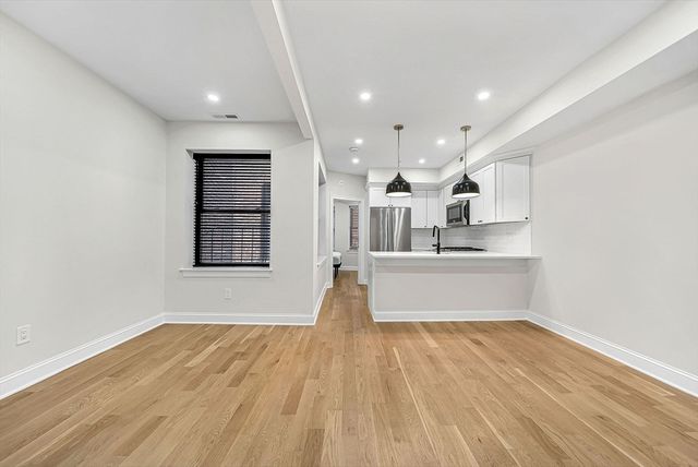 5 Garden 3, Boston, MA 02113