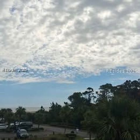 40 Folly Field Road 225, Hilton Head Island, SC 29928