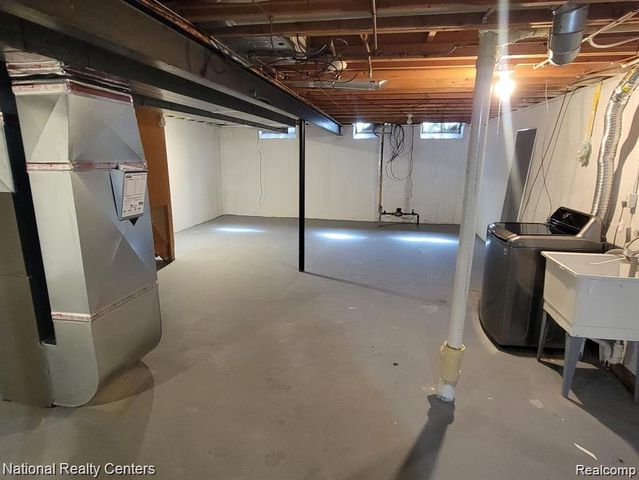 35270 Terrybrook Drive, Sterling Heights, MI 48312