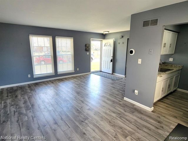 35270 Terrybrook Drive, Sterling Heights, MI 48312