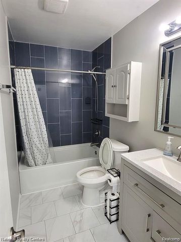 35270 Terrybrook Drive, Sterling Heights, MI 48312