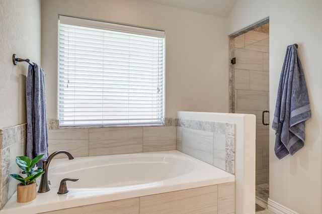 195 Melbourne Drive, Willow Park, TX 76087