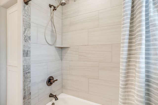 195 Melbourne Drive, Willow Park, TX 76087