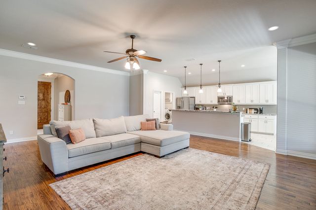 195 Melbourne Drive, Willow Park, TX 76087