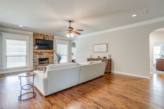 195 Melbourne Drive, Willow Park, TX 76087