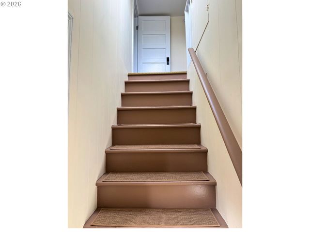 1011 INGERSOLL St, Coos Bay, OR 97420