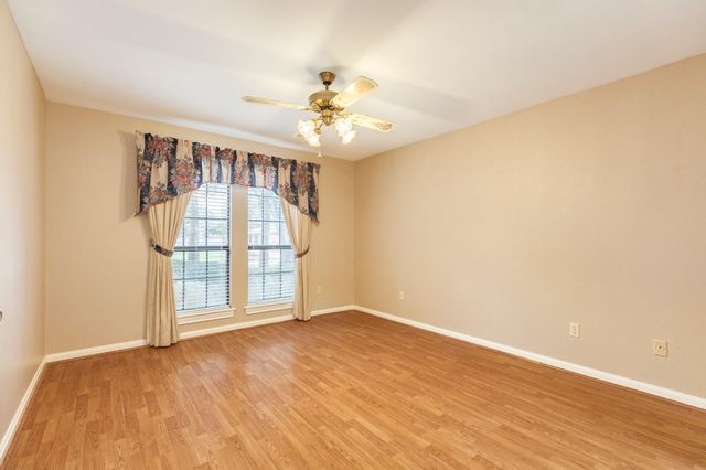 212 Any Way Street, Lake Jackson, TX 77566