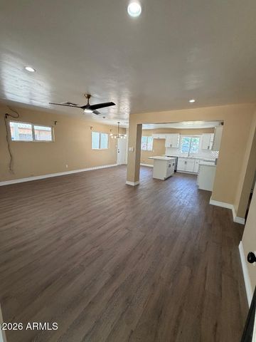 6632 N 60TH Avenue, Glendale, AZ 85301