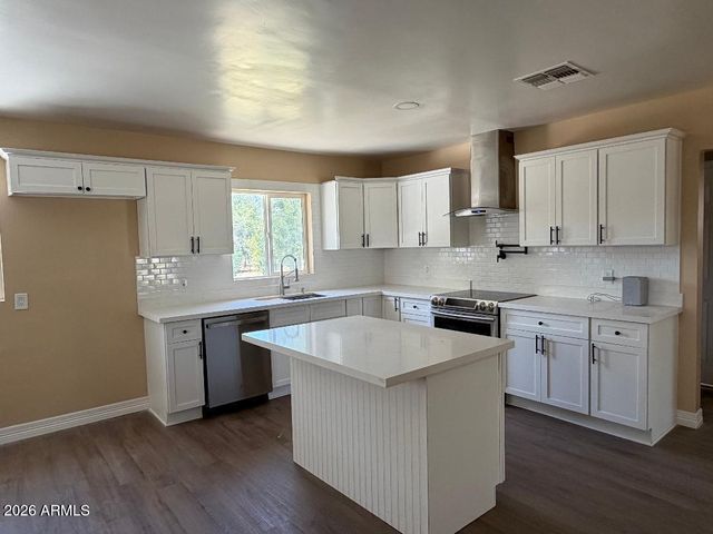 6632 N 60TH Avenue, Glendale, AZ 85301