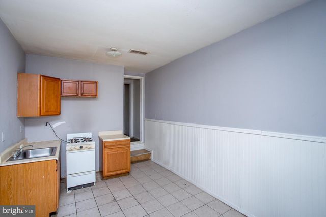 2017 ORTHODOX ST, Philadelphia, PA 19124