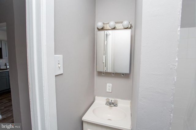 2017 ORTHODOX ST, Philadelphia, PA 19124