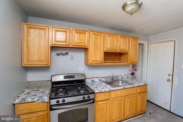 2017 ORTHODOX ST, Philadelphia, PA 19124
