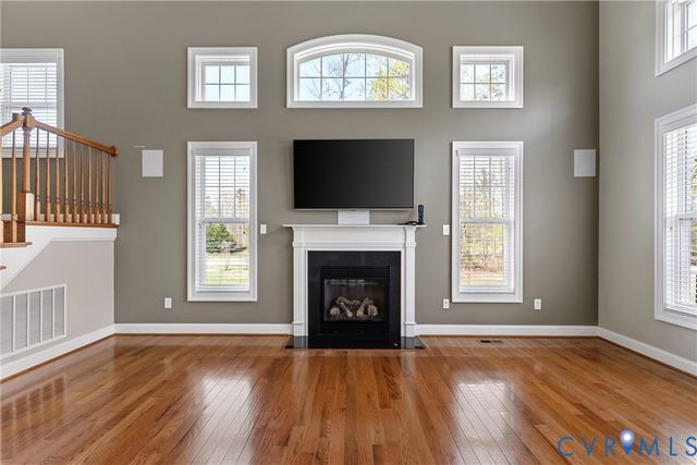 9118 Colonnade Cir, Ashland, VA 23005