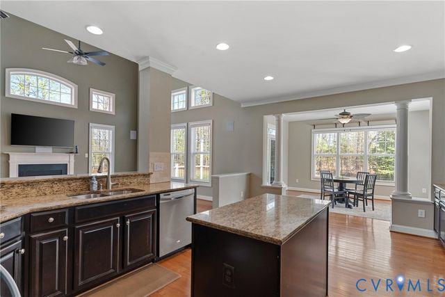 9118 Colonnade Cir, Ashland, VA 23005