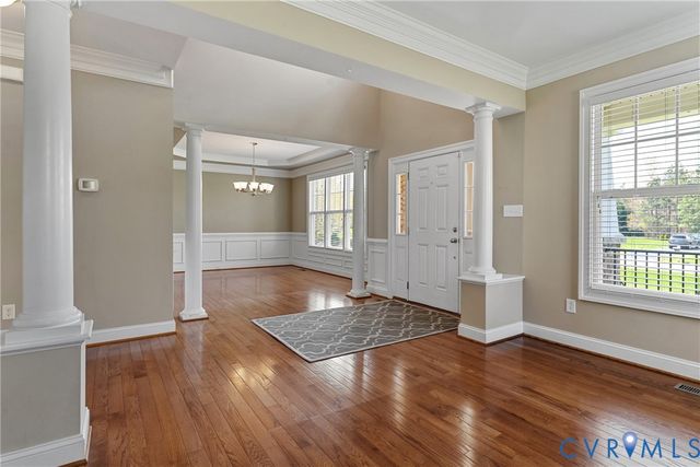 9118 Colonnade Cir, Ashland, VA 23005