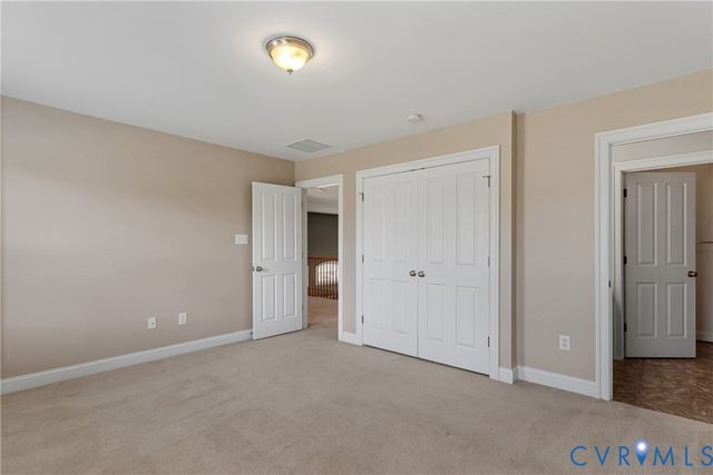 9118 Colonnade Cir, Ashland, VA 23005