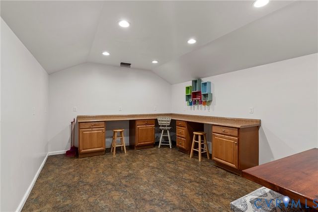 9118 Colonnade Cir, Ashland, VA 23005
