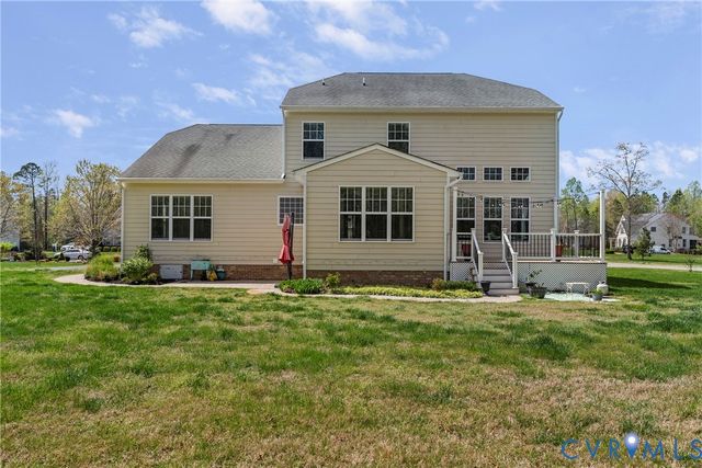 9118 Colonnade Cir, Ashland, VA 23005