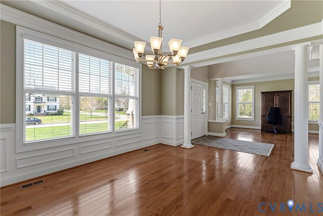 9118 Colonnade Cir, Ashland, VA 23005