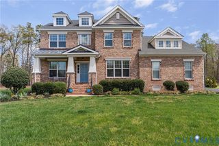 9118 Colonnade Cir, Ashland, VA 23005