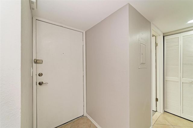 2224 BAHIA VISTA STREET E6, Sarasota, FL 34239