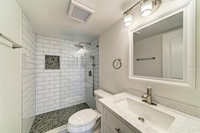 2224 BAHIA VISTA STREET E6, Sarasota, FL 34239