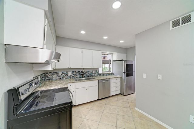 2224 BAHIA VISTA STREET E6, Sarasota, FL 34239