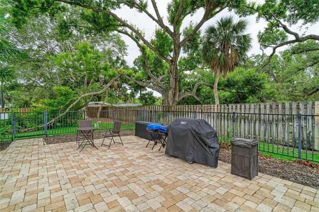 2224 BAHIA VISTA STREET E6, Sarasota, FL 34239